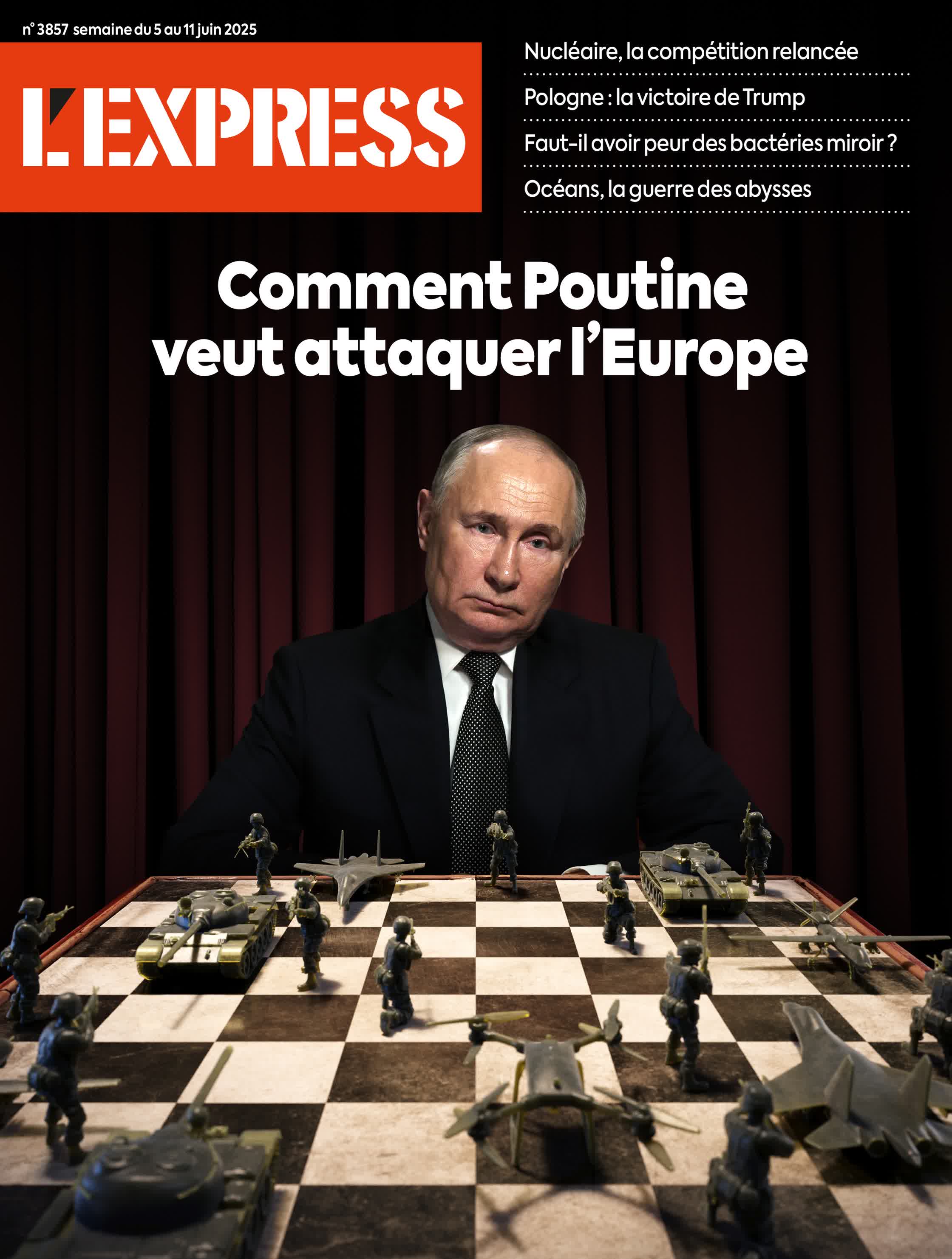 NEW3857_001_POUTINE.BATccindd.jpg
